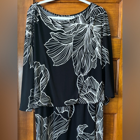 MiXT by Heidi Weisel Black and White Floral Long Sleeve Blouson Dress - Picture 2 of 7